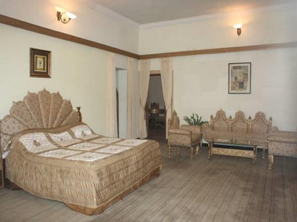 Hotel Palanpur Palace Mount Abu Habitación foto