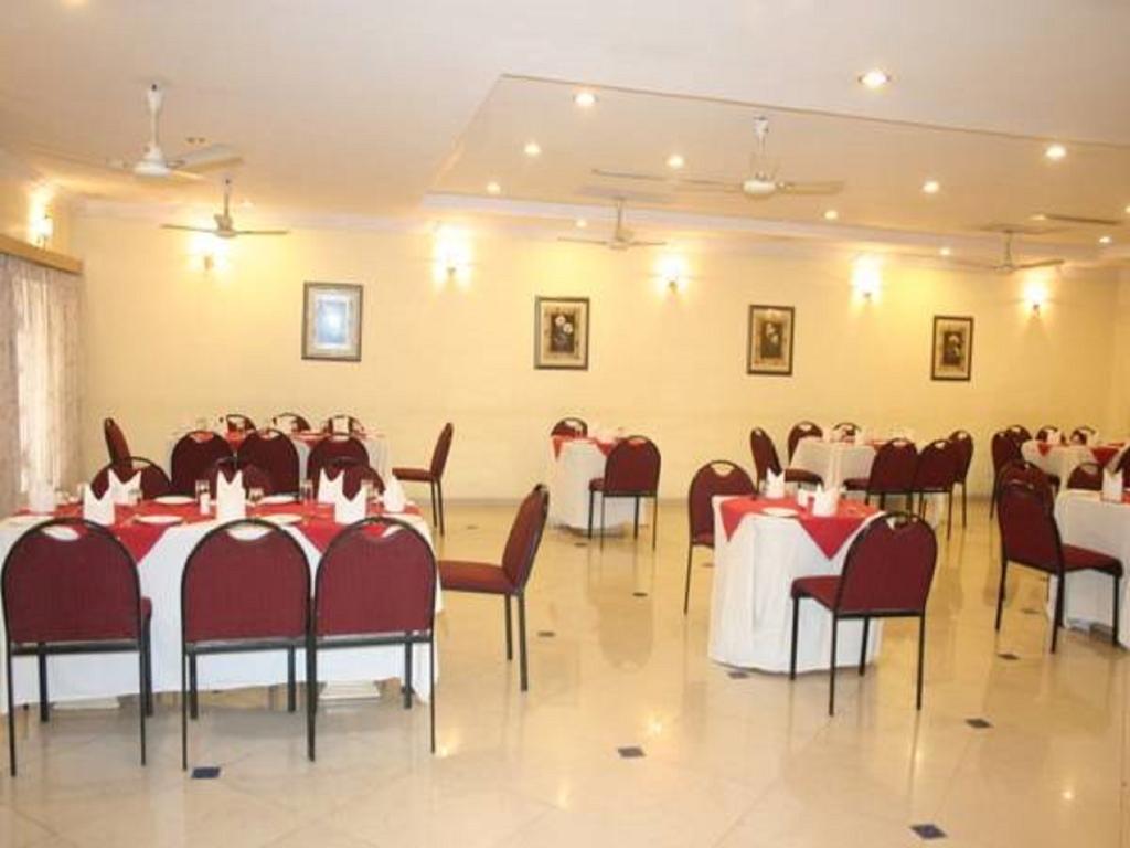 Hotel Palanpur Palace Mount Abu Habitación foto