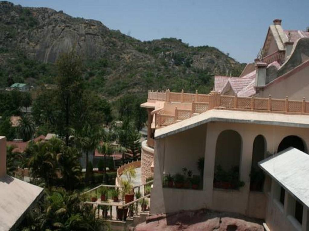 Hotel Palanpur Palace Mount Abu Exterior foto